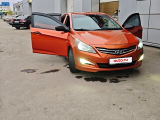 2014 Hyundai Solaris I Рестайлинг, оранжевый, 670000 рублей, вид 4