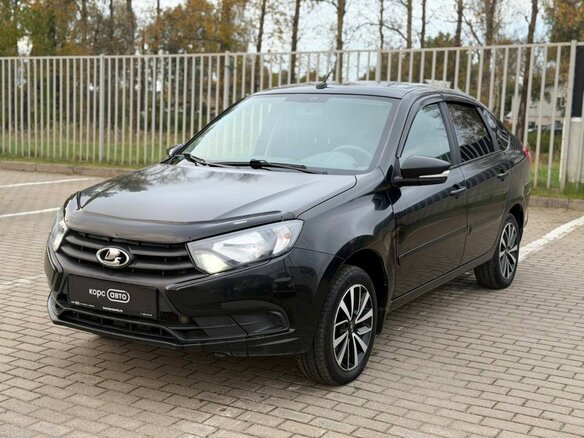 2022 Lada (ВАЗ) Granta I Рестайлинг, чёрный, 720000 рублей - вид 2