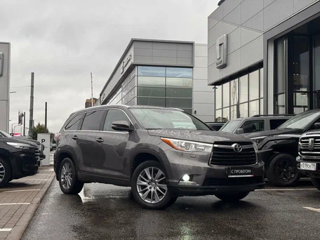 Toyota Highlander III (XU50)
