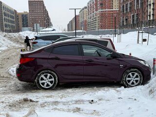 2013 Hyundai Solaris I, фиолетовый, 880000 рублей, вид 3