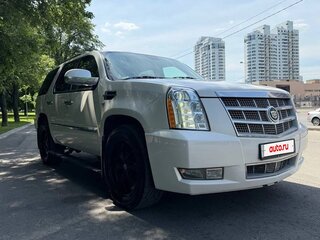 2011 Cadillac Escalade III, белый, 1790000 рублей, вид 2