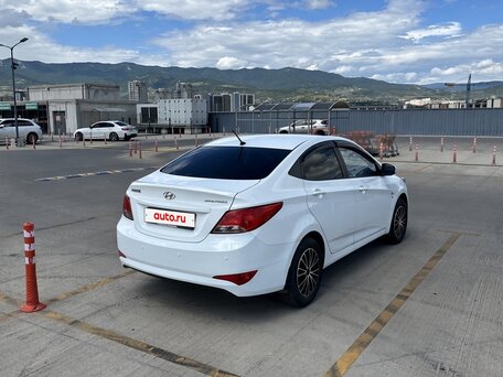 2015 Hyundai Solaris I Рестайлинг, белый, 890000 рублей, вид 5