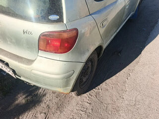 2002 Toyota Vitz I (P10), зелёный, 250000 рублей, вид 1