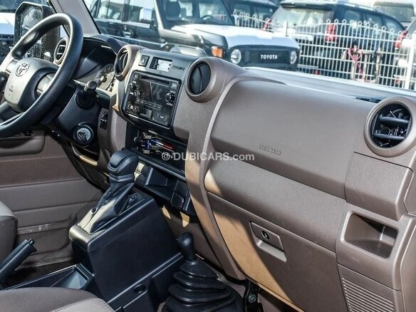 2024 Toyota Land Cruiser 79 70 Series Рестайлинг 2, чёрный - вид 9