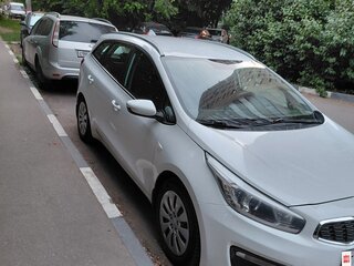 2017 Kia Ceed II Рестайлинг, белый, 1150000 рублей, вид 2