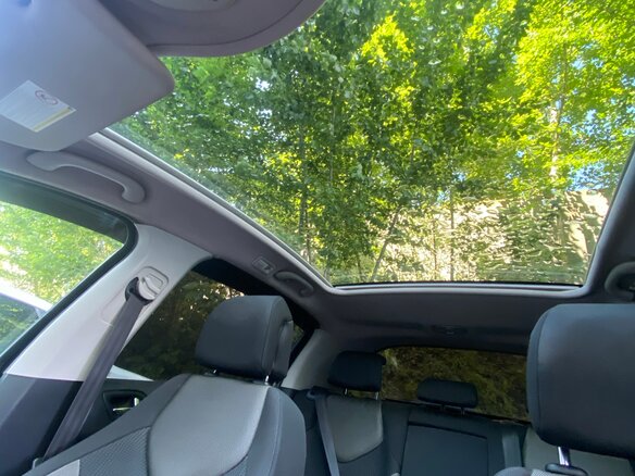 2008 Peugeot 308 I, чёрный, 200000 рублей - вид 6