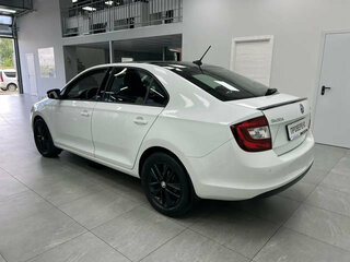 2017 Skoda Rapid I Рестайлинг, белый, 990000 рублей, вид 4