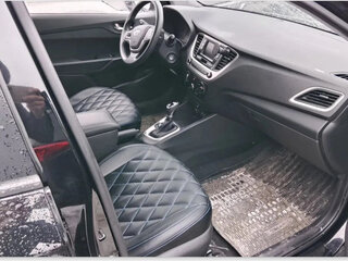 2017 Hyundai Solaris II, чёрный, 830000 рублей, вид 5