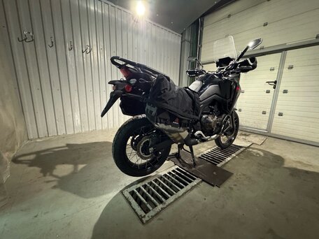 2025 Honda CRF 1100L Africa Twin, чёрный, 2100000 рублей, вид 4