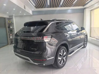 2023 Volkswagen Tayron I Рестайлинг, чёрный, 2100000 рублей, вид 4