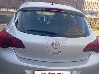 2011 Opel Astra J, серебристый, 1110000 рублей, вид 3