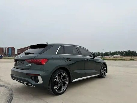 2022 Audi A3 Sportback 35 TFSI IV (8Y), зелёный, 2130703 рублей, вид 4