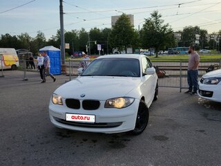 2011 BMW 1 серии 116i I (E81/E82/E87/E88) Рестайлинг, белый, 700000 рублей, вид 2