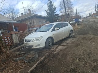 2010 Opel Astra J, белый, 750000 рублей, вид 2