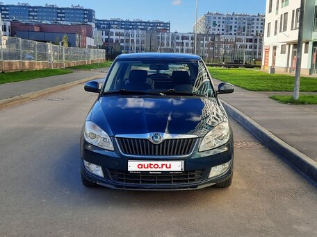 2011 Skoda Fabia II Рестайлинг, синий, 535000 рублей, вид 2
