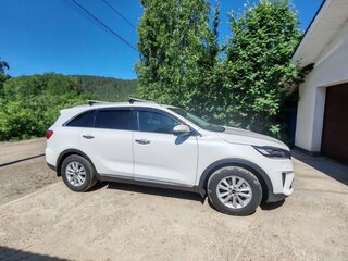 2019 Kia Sorento III Prime Рестайлинг, белый, 2700000 рублей, вид 2