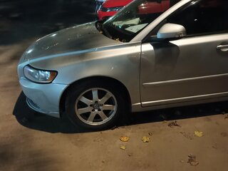 2011 Volvo S40 II Рестайлинг, серый, 450000 рублей, вид 5
