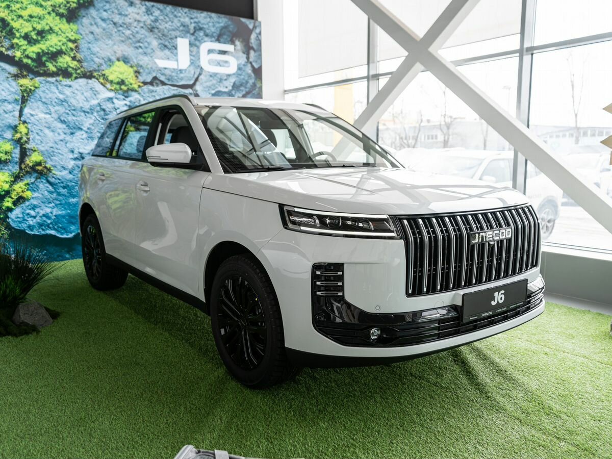 Открыть фотографии: Jaecoo J6