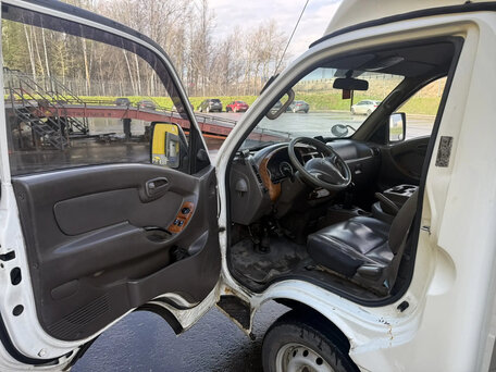 2011 Hyundai Porter II, белый, 640000 рублей, вид 4