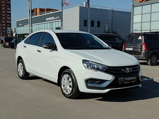 2024 Lada (ВАЗ) Vesta I Рестайлинг (NG), белый, 1309500 рублей, вид 3