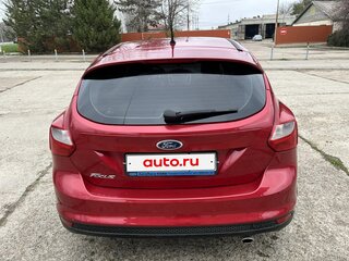 2013 Ford Focus III, красный, 880000 рублей, вид 4