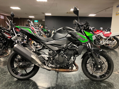2021 Kawasaki Z 400, чёрный, 530000 рублей, вид 2