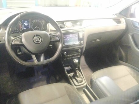 2017 Skoda Rapid I Рестайлинг, серебристый, 1070000 рублей, вид 5
