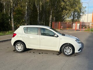 2016 Renault Sandero II, белый, 680000 рублей, вид 3