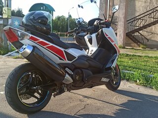 2011 Yamaha TMAX, красный, 750000 рублей, вид 4