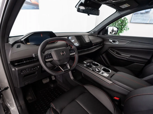 2025 Changan UNI-S I, красный, 3179900 рублей - вид 7