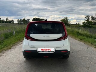 2021 Kia Soul III, белый, 1950000 рублей, вид 3
