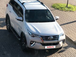 2018 Toyota Fortuner II, белый, 4250000 рублей, вид 5