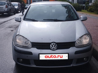 2005 Volkswagen Golf V, серебристый, 300000 рублей, вид 1