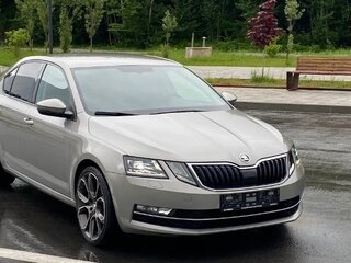 2017 Skoda Octavia III (A7) Рестайлинг, бежевый, 1800000 рублей, вид 4