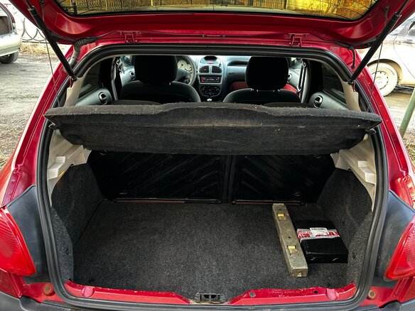 2004 Peugeot 206, красный, 120000 рублей - вид 8