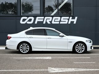 2015 BMW 5 серии 520i VI (F10/F11/F07) Рестайлинг, белый, 1999000 рублей, вид 5