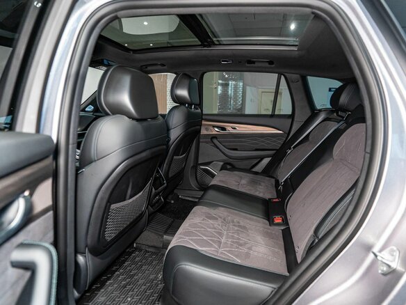 2026 Geely Monjaro I Рестайлинг, серебристый - вид 12