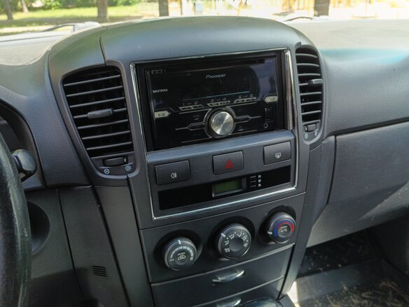 2008 Kia Sorento I Рестайлинг, серый, 710000 рублей - вид 9