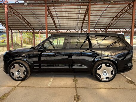 2025 Zeekr 9X 70 kWh, чёрный, 10890000 рублей, вид 4