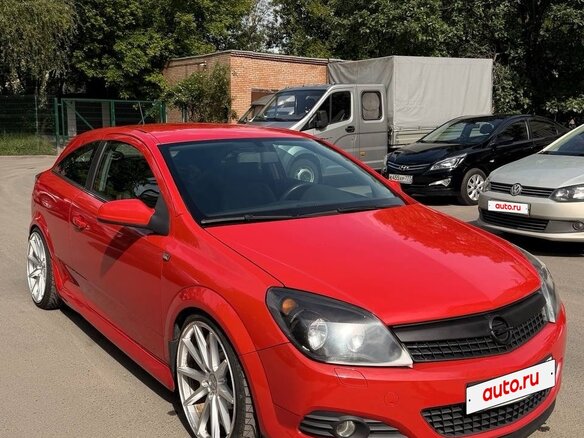 2007 Opel Astra GTC H Рестайлинг, красный, 750000 рублей - вид 4