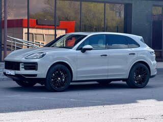 2023 Porsche Cayenne III Рестайлинг, серый, 13990000 рублей, вид 2