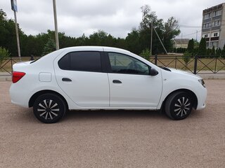 2016 Renault Logan II, белый, 1050000 рублей, вид 4