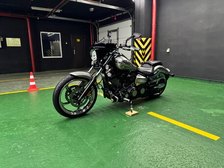 2009 Yamaha XV 1900, серый, 1275000 рублей, вид 4