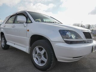 2002 Toyota Harrier I (XU10) Рестайлинг, белый, 780000 рублей, вид 4