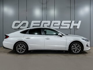 2020 Hyundai Sonata VII (LF) Рестайлинг, белый, 2499000 рублей, вид 5