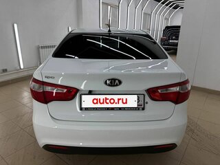 2014 Kia Rio III, белый, 799000 рублей, вид 5