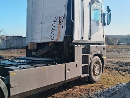 1999 Renault Magnum, белый, 1100000 рублей, вид 5