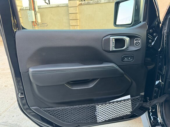 2021 Jeep Wrangler Rubicon IV (JL), чёрный, 7430000 рублей - вид 13