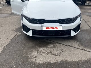 2024 Kia K5 III Рестайлинг, белый, 3599999 рублей, вид 2
