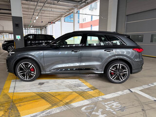 2026 Audi Q5 40 TFSI III (GU), серый, 6170000 рублей, вид 4